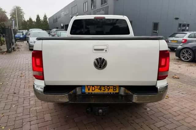 Volkswagen Amarok (2013) thumbnail 6