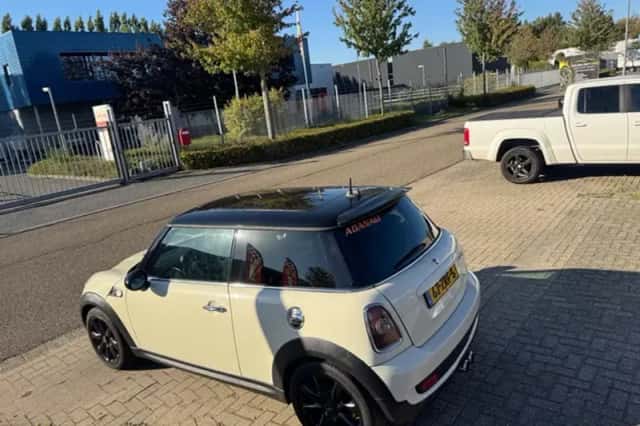 MINI Cooper S (2007) thumbnail 3