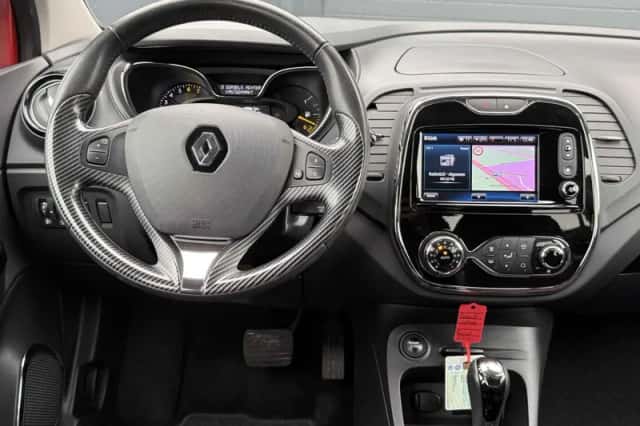 Renault Captur (2016) thumbnail 3