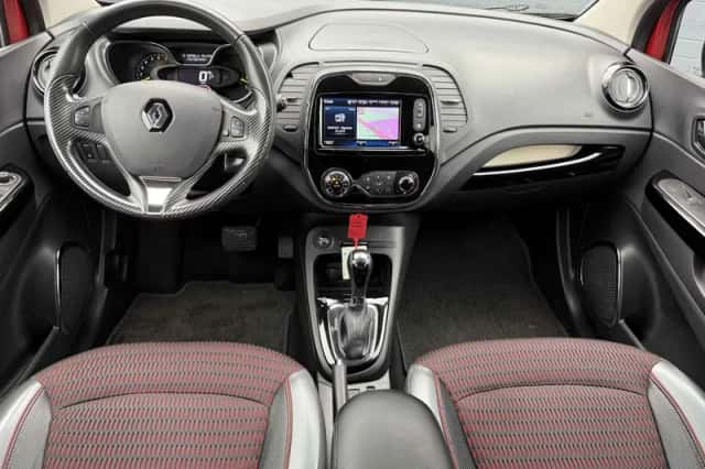 Renault Captur (2016) thumbnail 6