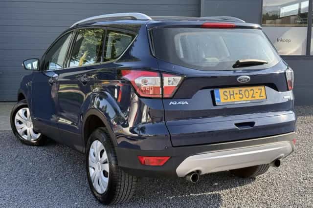 Ford Kuga (2018) thumbnail 5