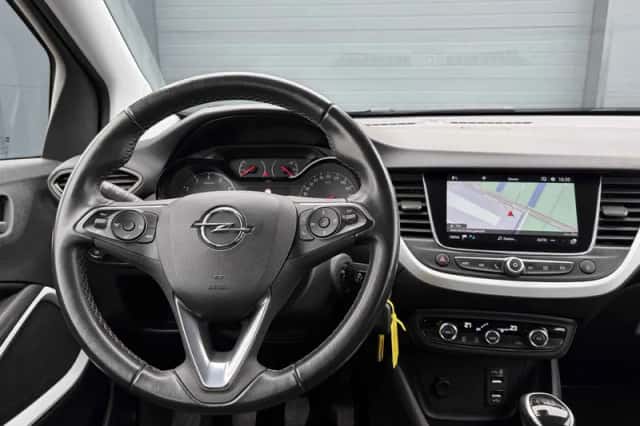 Opel Crossland (2020) thumbnail 3