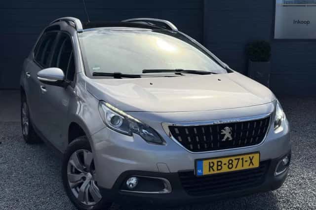 Peugeot 2008 (2017) thumbnail 2