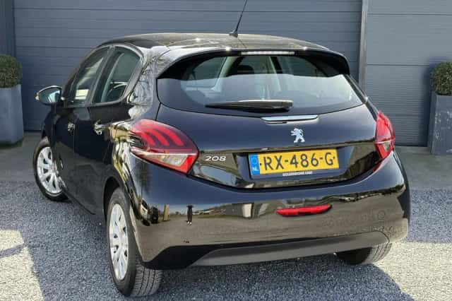 Peugeot 208 (2018) thumbnail 4
