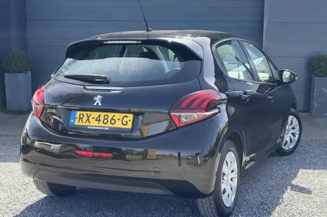 Peugeot 208 (2018) thumbnail 5