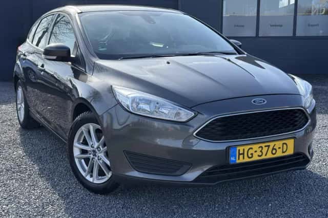 Ford Focus (2016) thumbnail 2