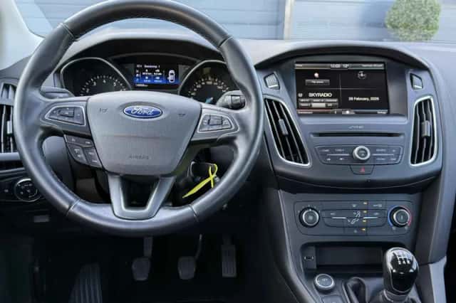 Ford Focus (2016) thumbnail 3