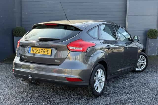 Ford Focus (2016) thumbnail 4
