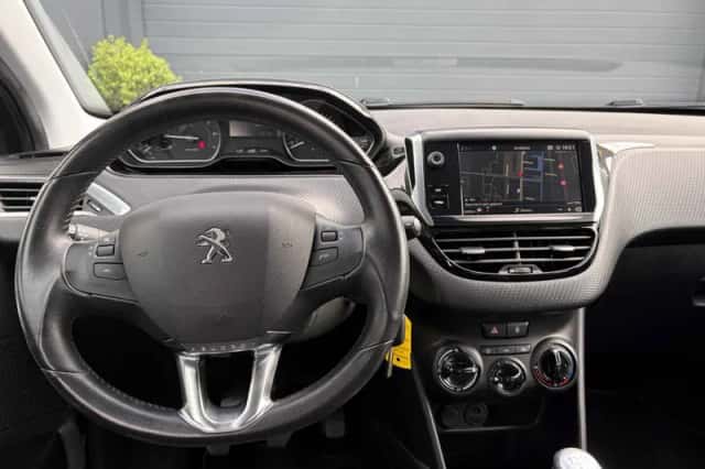 Peugeot 2008 (2019) thumbnail 3