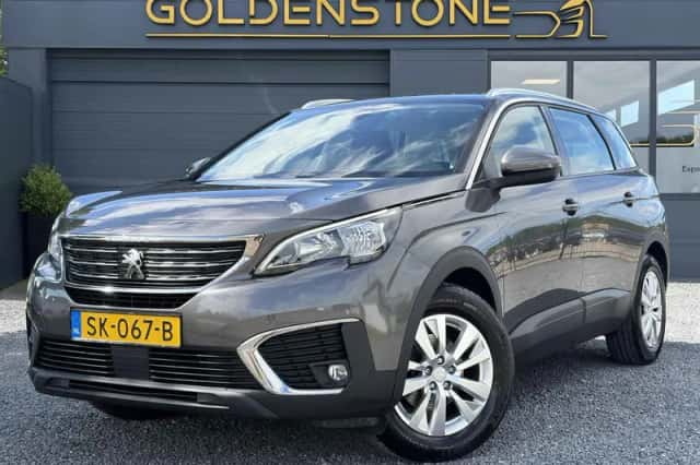 Peugeot 5008 (2018) thumbnail 1