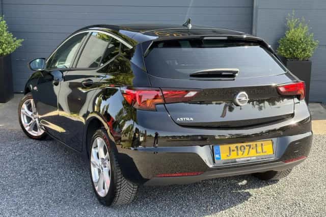 Opel Astra (2020) thumbnail 4