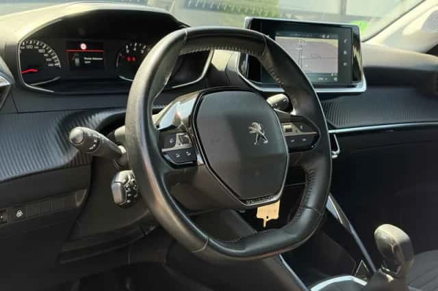 Peugeot 208 (2020) thumbnail 6