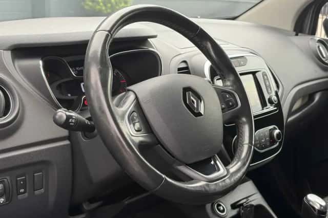 Renault Captur (2017) thumbnail 6