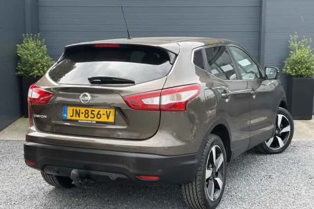 Nissan Qashqai (2016) thumbnail 5