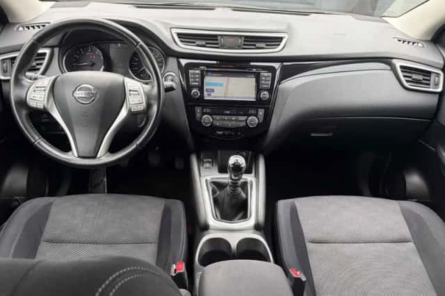 Nissan Qashqai (2016) thumbnail 6