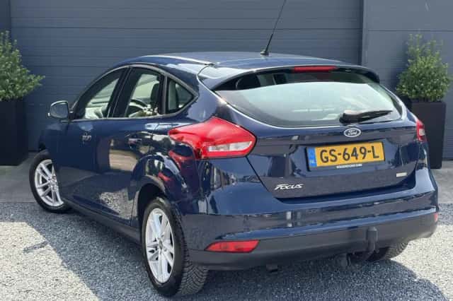 Ford Focus (2015) thumbnail 4