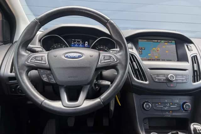 Ford Focus (2015) thumbnail 6