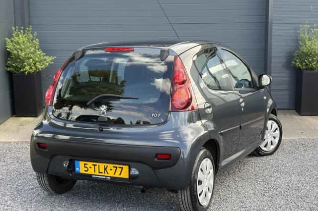 Peugeot 107 (2014) thumbnail 5