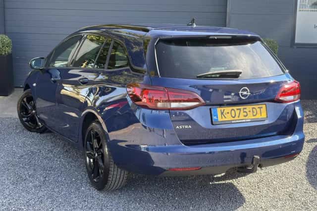 Opel Astra (2020) thumbnail 4