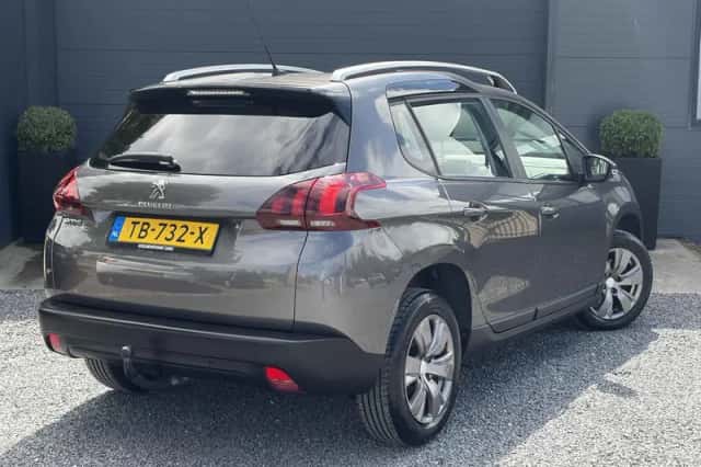 Peugeot 2008 (2018) thumbnail 4