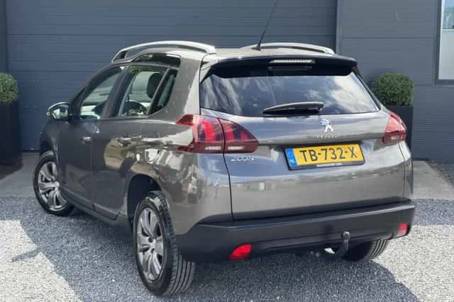 Peugeot 2008 (2018) thumbnail 5