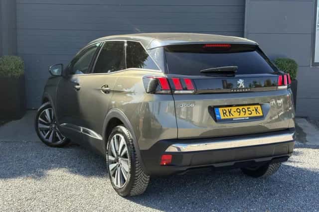 Peugeot 3008 (2017) thumbnail 5