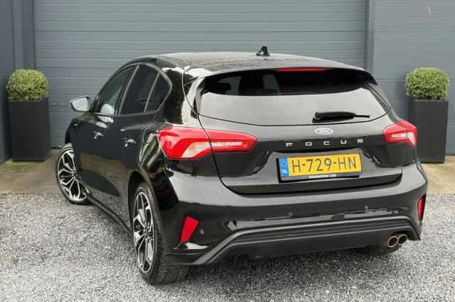 Ford Focus (2020) thumbnail 4