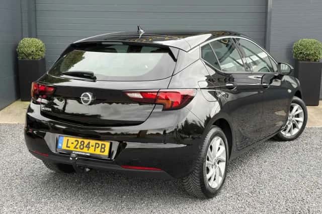 Opel Astra (2021) thumbnail 4