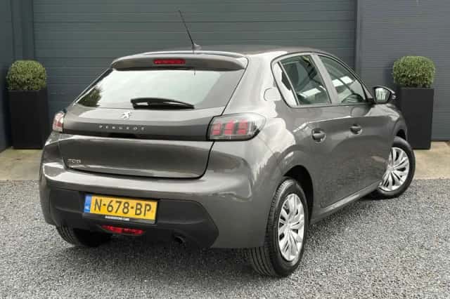 Peugeot 208 (2021) thumbnail 5
