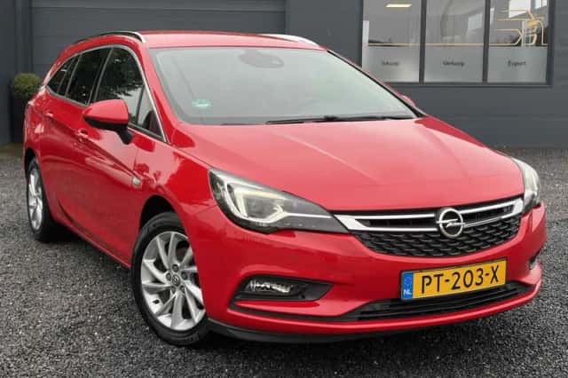 Opel Astra (2017) thumbnail 2