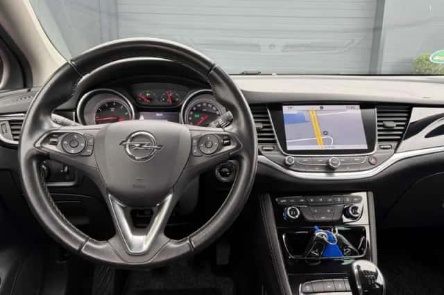 Opel Astra (2017) thumbnail 3