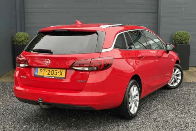 Opel Astra (2017) thumbnail 4
