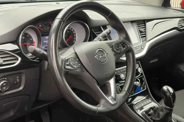 Opel Astra (2017) thumbnail 6