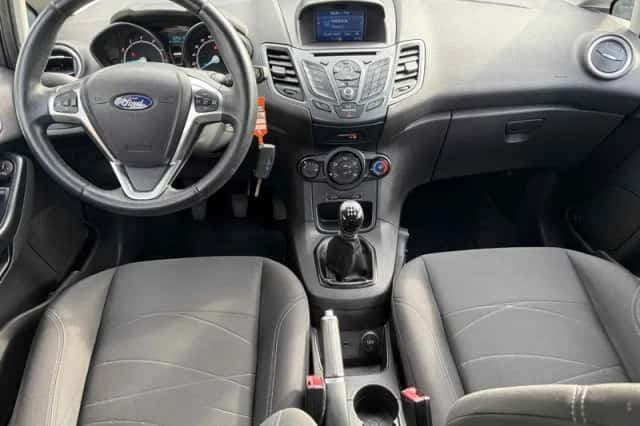 Ford Fiesta (2017) thumbnail 6