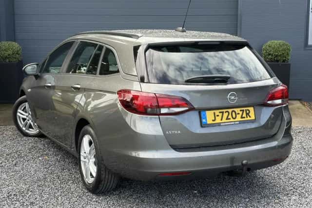 Opel Astra (2020) thumbnail 4