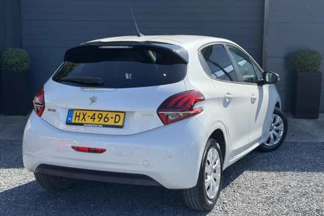 Peugeot 208 (2016) thumbnail 5