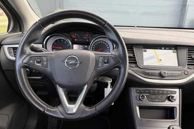Opel Astra (2020) thumbnail 3