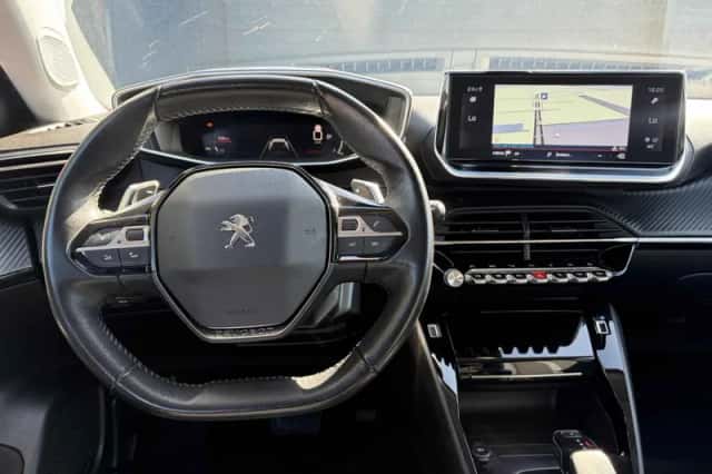 Peugeot 2008 (2020) thumbnail 3