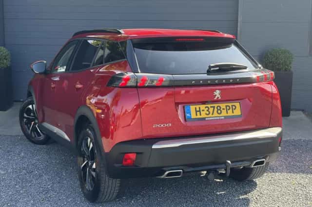Peugeot 2008 (2020) thumbnail 4