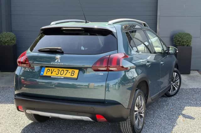 Peugeot 2008 (2017) thumbnail 4