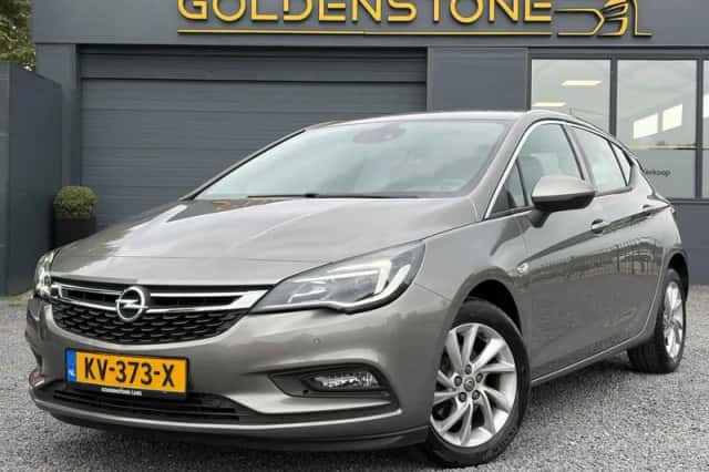 Opel Astra (2016) thumbnail 1