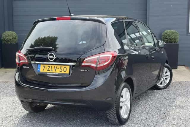 Opel Meriva (2015) thumbnail 4