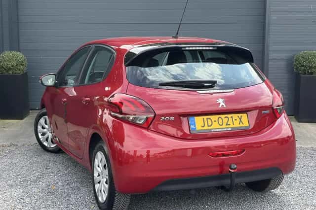 Peugeot 208 (2016) thumbnail 4