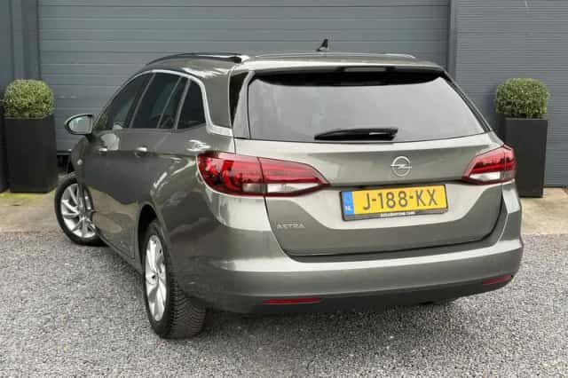 Opel Astra (2020) thumbnail 4