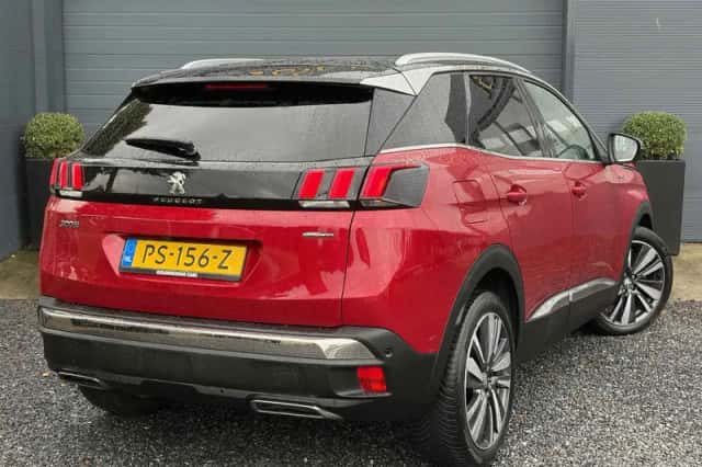 Peugeot 3008 (2017) thumbnail 4