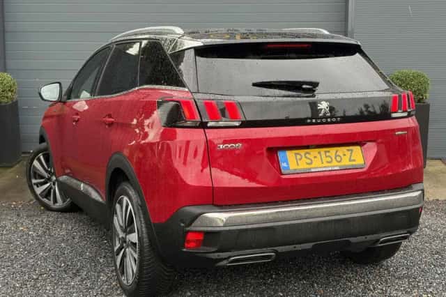 Peugeot 3008 (2017) thumbnail 5
