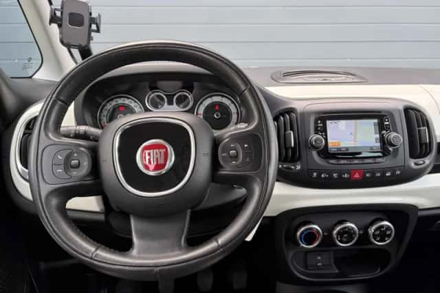 Fiat 500L (2014) thumbnail 3