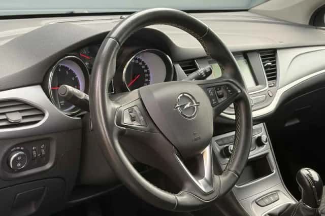 Opel Astra (2021) thumbnail 6