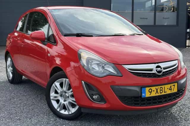 Opel Corsa (2014) thumbnail 2