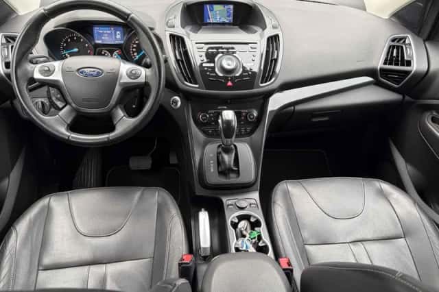 Ford Kuga (2015) thumbnail 6